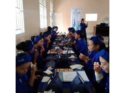Kegiatan Beauty Class Siswi SMK Negeri 2 Pagar alam dengan INEZ