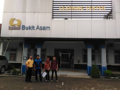 Kunjungan Ke Dunia Usaha dan Dunia Industri