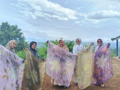 PELATIHAN BATIK ECOPRINT SMK NEGERI 2 PAGAR ALAM 