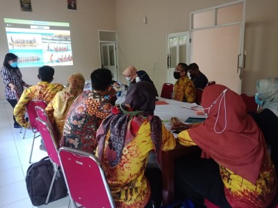 Workshop Pendampingan SMK Pusat Keunggulan oleh BBPPMPV BBL Medan Budaya Kerja dan Penyelarasan Kuri